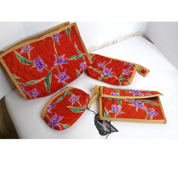 Vintage Star Travel Accessories Floral Print Quilted Travel Toiletry Set of 5 - Picture 8 of 11